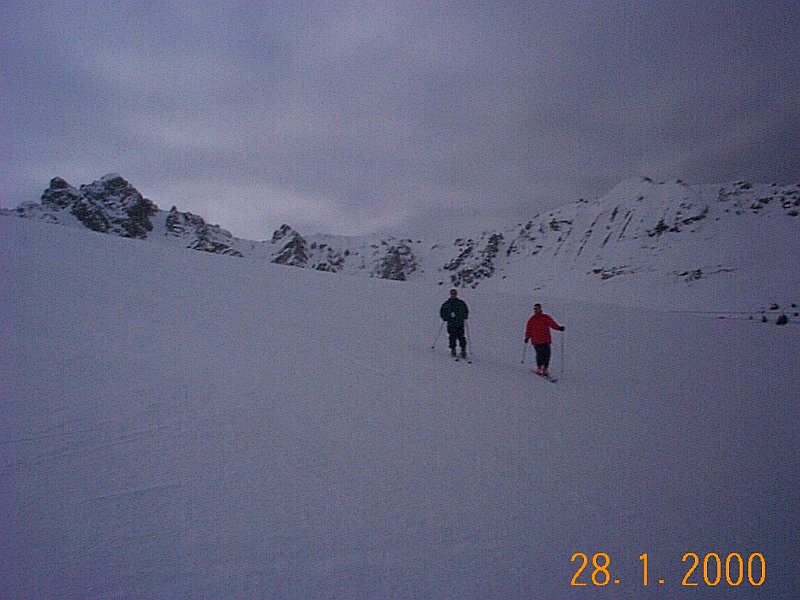 093 Ton Rene in stijl op de piste.jpg